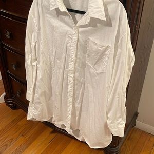 White poplin shirt. Brand new.